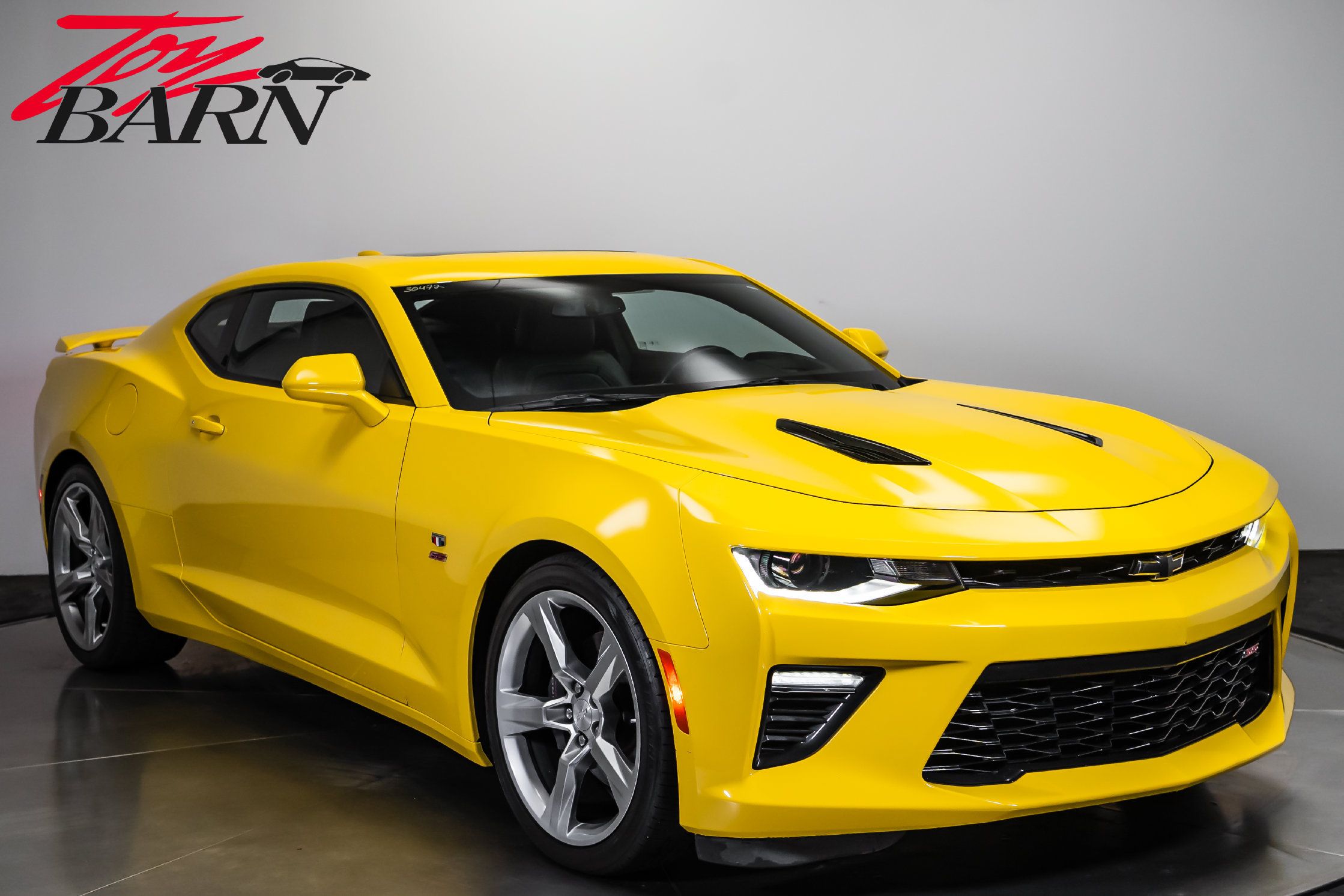 Used 2016 Chevrolet Camaro SS RWD image 7