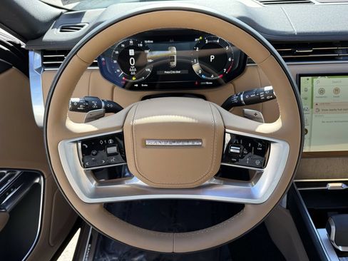 New 2025 Land Rover Range Rover Long Wheelbase SE AWD/4WD image 19