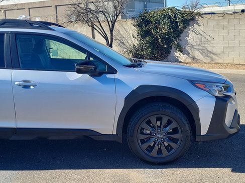 Used 2024 Subaru Outback Onyx Edition image 8