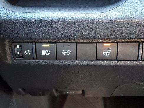 Used 2023 Toyota RAV4 XLE Premium image 26