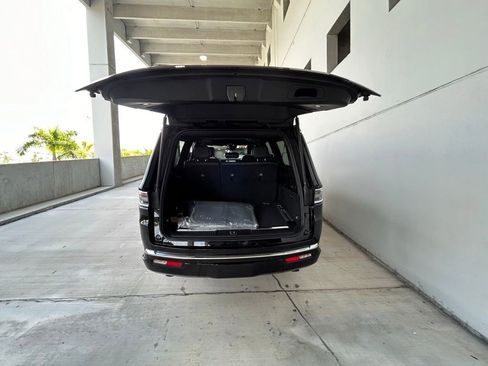 Used 2024 Jeep Grand Wagoneer L 4WD w/ HD Trailer Tow Package image 34