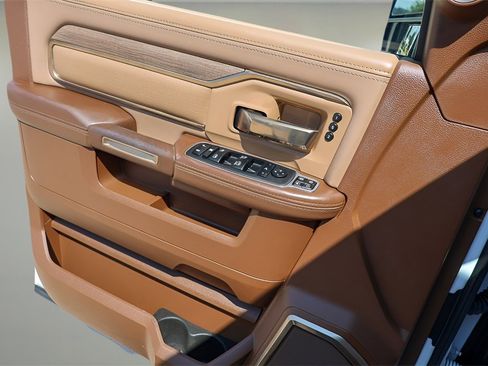 Used 2024 RAM 3500 Limited image 16