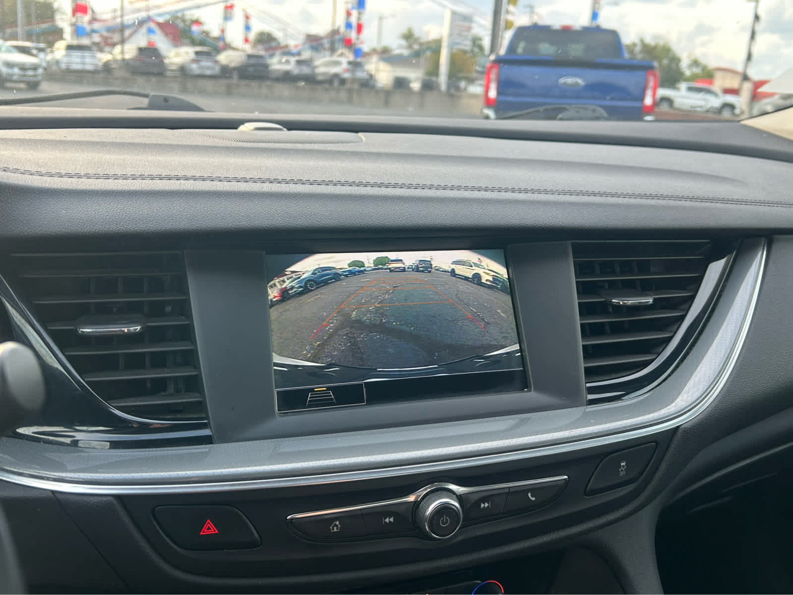 Used 2019 Buick Regal Preferred FWD image 24