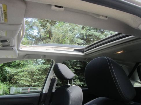 Used 2014 Subaru Forester 2.5i Premium w/ All-Weather Package AWD/4WD image 6