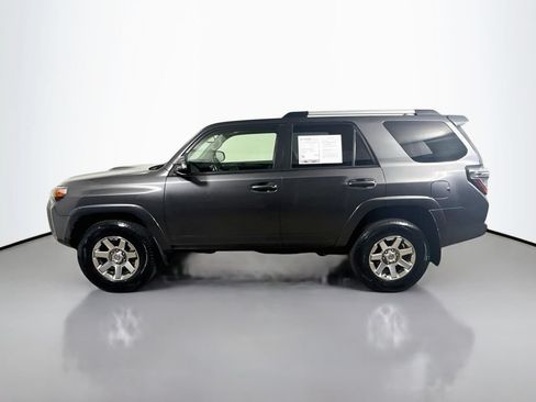 Used 2016 Toyota 4Runner Trail Premium AWD/4WD image 4