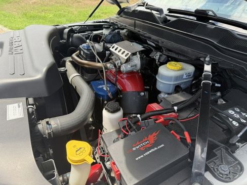 Used 2020 RAM 2500 Big Horn w/ Night Edition AWD/4WD image 27