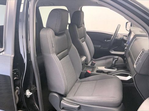 Certified 2024 Nissan Frontier SV image 6