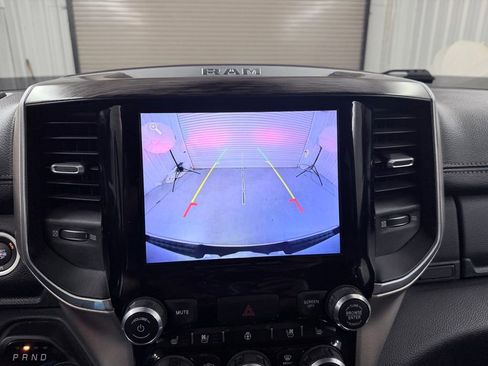 Used 2019 RAM 1500 Laramie AWD/4WD image 14