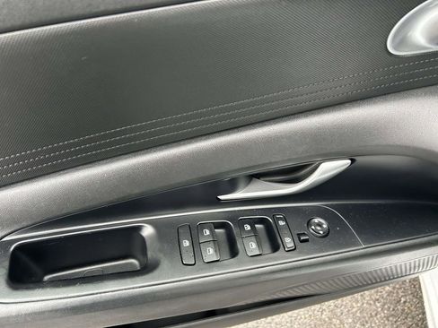 Used 2022 Hyundai Elantra SEL w/ Cargo Package FWD image 17