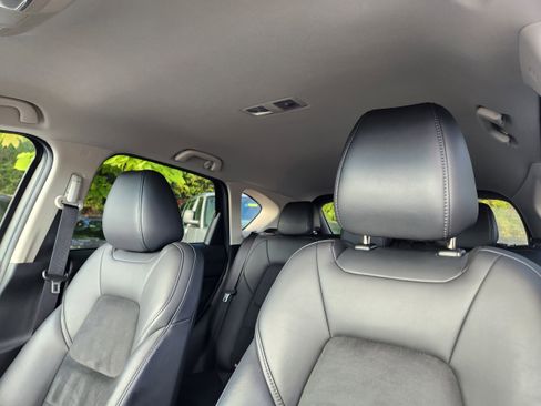 Used 2020 MAZDA CX-5 Touring image 13