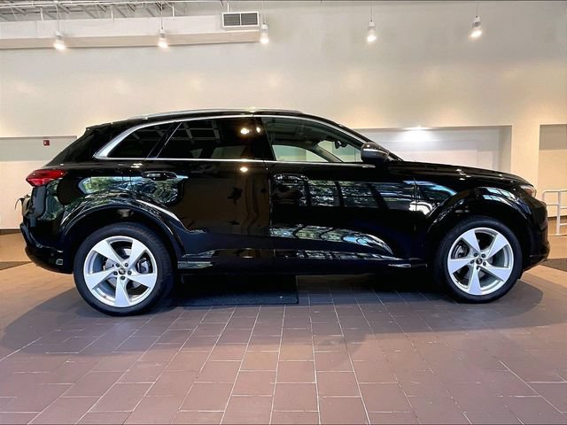 Certified 2025 Audi Q5 Premium w/ Premium Plus AWD/4WD image 9