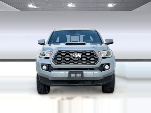 Used 2020 Toyota Tacoma TRD Sport AWD/4WD image 6
