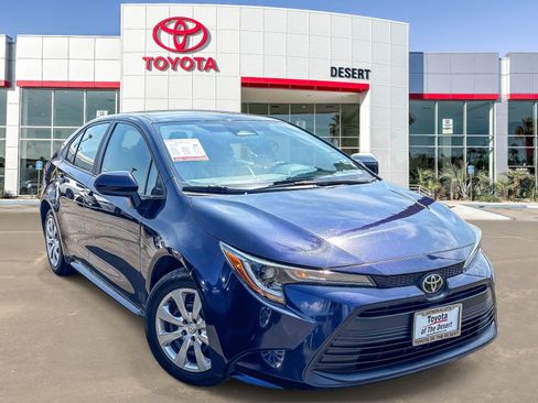 Used 2024 Toyota Corolla LE FWD image 1