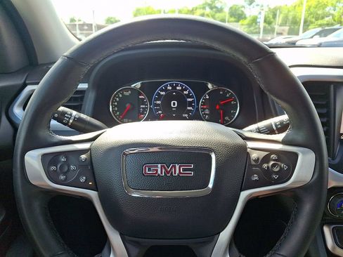Certified 2023 GMC Acadia SLT w/ Technology Package AWD/4WD image 21