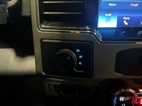 Used 2022 Ford F350 Lariat w/ Lariat Value Package image 21