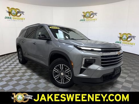 Used 2026 Chevrolet Traverse LT AWD/4WD image 1
