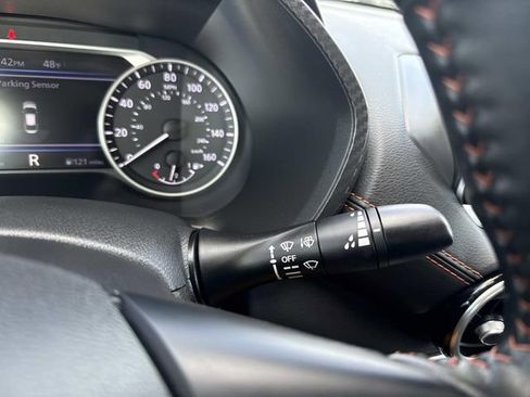 Used 2022 Nissan Sentra SR w/ Electronics Package image 31