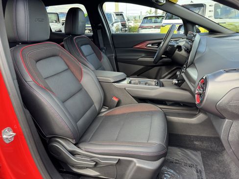 Used 2025 Chevrolet Equinox EV RS image 34