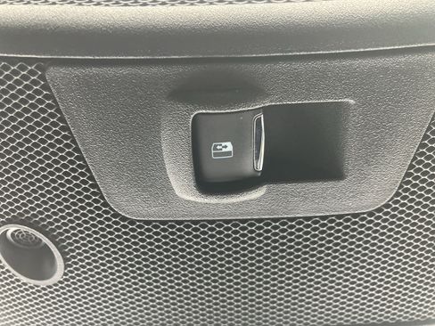 Used 2019 Ford F150 Lariat w/ Equipment Group 502A Luxury image 36