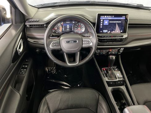 Used 2022 Jeep Compass Trailhawk w/ Trailhawk Convenience Group AWD/4WD image 20