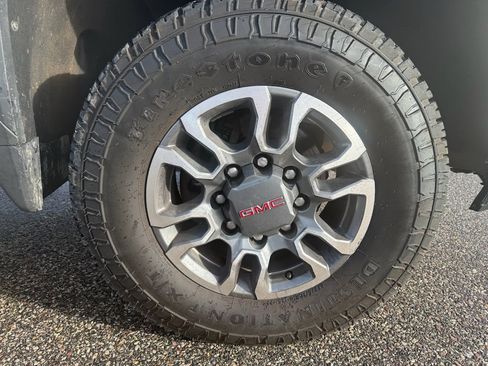 Used 2023 GMC Sierra 3500 SLE image 21