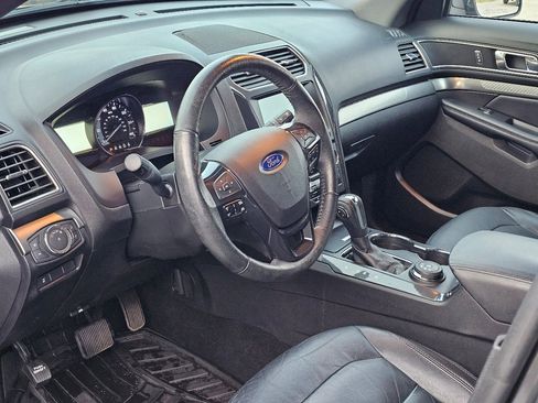 Used 2018 Ford Explorer XLT w/ Equipment Group 202A image 37