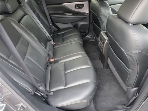 Used 2022 Nissan Murano SV image 19
