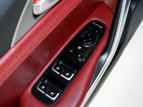 Used 2018 Kia Stinger GT1 image 11