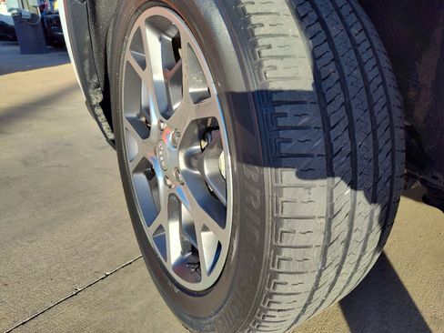 Used 2020 Jeep Grand Cherokee Limited image 12