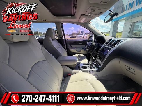 Used 2010 GMC Acadia SLT w/ LPO, 'HIT The Road' Package AWD/4WD image 9