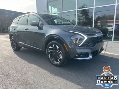 Used 2025 Kia Sportage SX