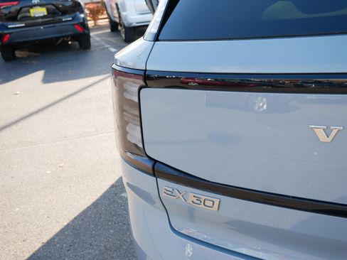 Used 2025 Volvo EX30 Ultra w/ Climate Package image 17