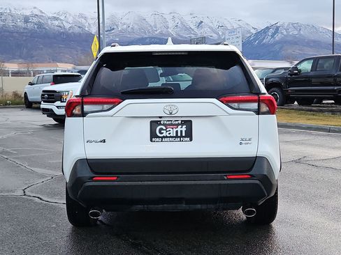 Used 2025 Toyota RAV4 XLE image 7