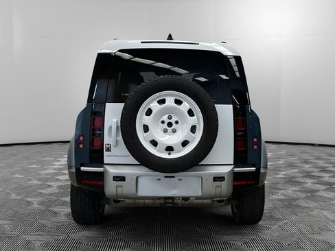 Used 2024 Land Rover Defender 110 S AWD/4WD image 4