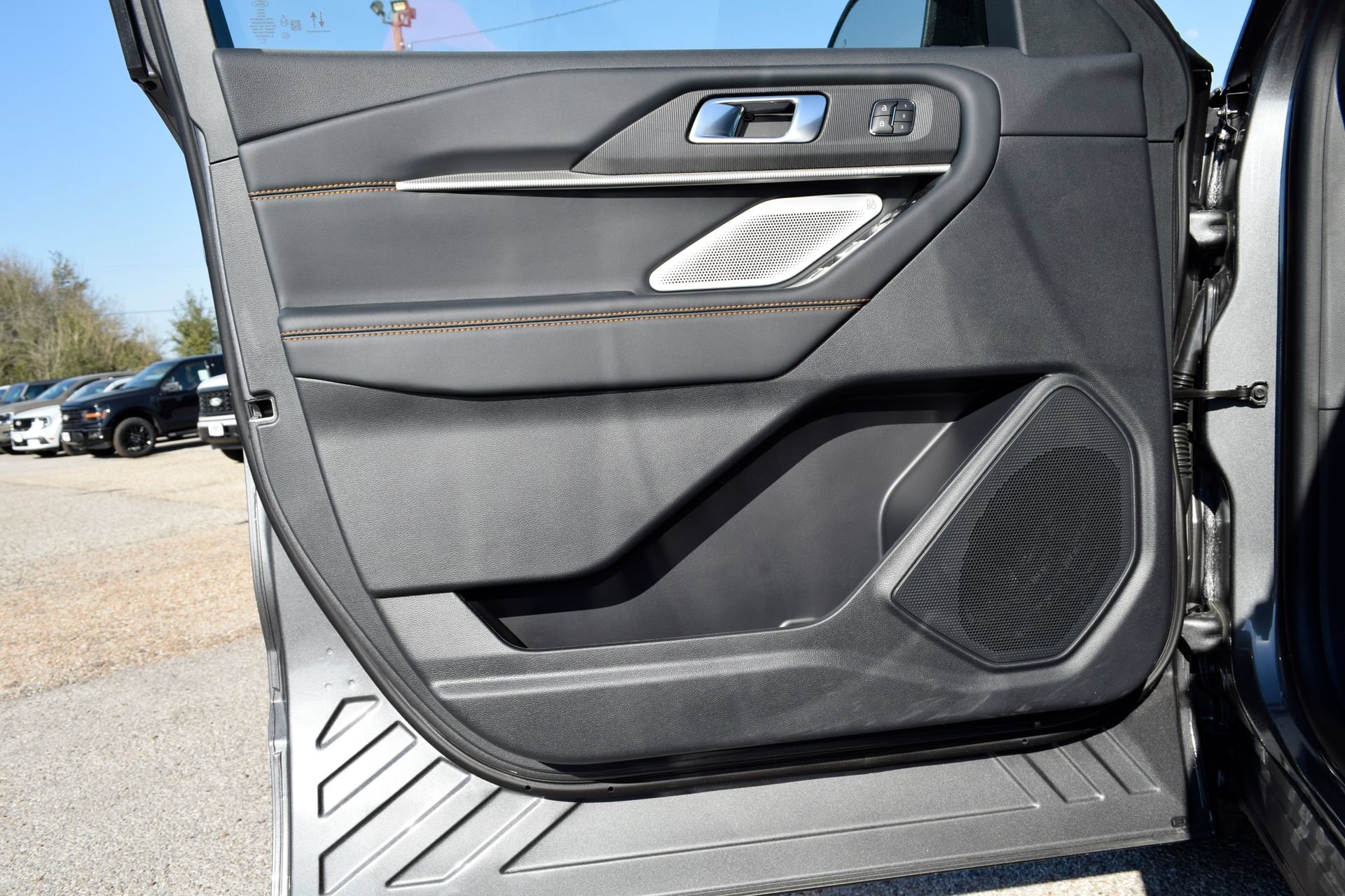 New 2026 Ford Explorer Tremor w/ Tremor Ultimate Package AWD/4WD image 19
