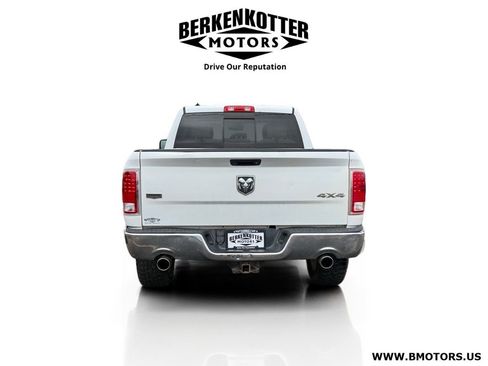 Used 2015 RAM 1500 Laramie w/ Convenience Group AWD/4WD image 4