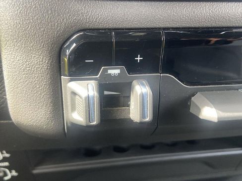 Used 2023 RAM 2500 Big Horn w/ Level 1 Equipment Group image 38