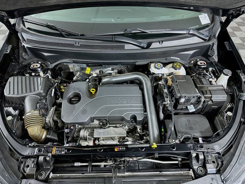 Used 2024 Chevrolet Equinox LT w/ LPO, Floor Liner Package image 31