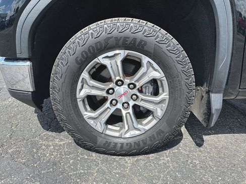 Used 2022 GMC Sierra 1500 SLT w/ Max Trailering Package image 10