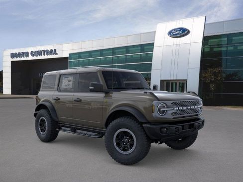 New 2025 Ford Bronco Badlands image 7