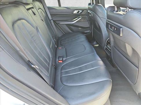 Used 2019 BMW X5 xDrive40i w/ M Sport Package AWD/4WD image 21