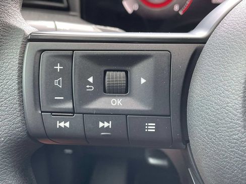 Used 2026 Nissan Kicks SV FWD image 19