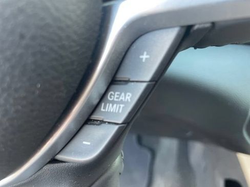 Used 2021 RAM 1500 Laramie AWD/4WD image 34