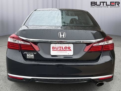 Used 2017 Honda Accord LX image 5