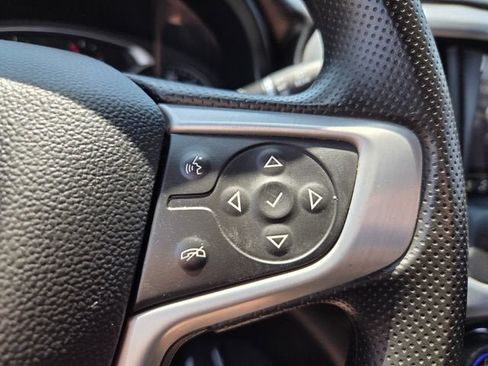 Used 2023 GMC Acadia SLE w/ Driver Convenience Package FWD image 27