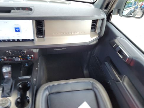 Certified 2025 Ford Bronco Outer Banks AWD/4WD image 16