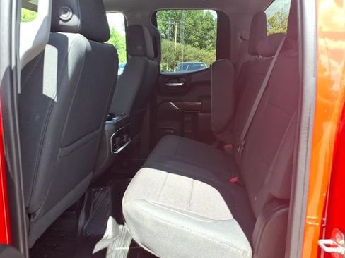 Used 2019 GMC Sierra 1500 Elevation w/ Elevation Value Package AWD/4WD image 9