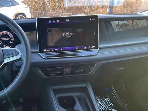 New 2026 Volkswagen Tiguan SE image 13