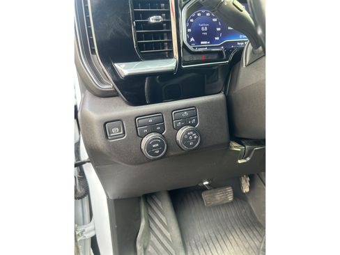 Used 2025 Chevrolet Silverado 2500 LT AWD/4WD image 15