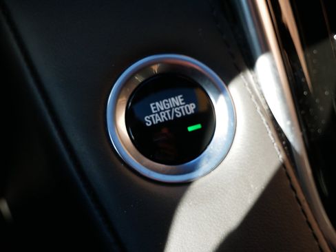 Used 2020 Cadillac Escalade Platinum image 24